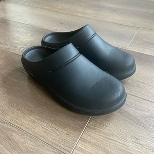 OOFOS OOcloog Recovery Clog Size 38
